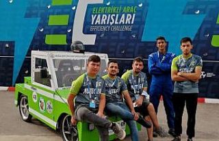 Ürettikleri elektrikli araç ile Muğla’yı temsil...