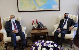 Ustaoğlu’ndan Vali ile Müftüye ziyaret