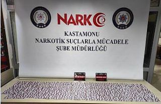 Uyuşturucu haplarla yakalanan 3 kişi tutuklandı