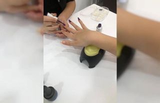 Uzmanından kadınlara protez tırnak önerisi