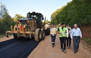 Uzun, grup yollarındaki asfalt çalışmalarını...