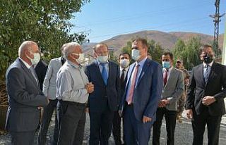 Vali Akbıyık, Kur’an kurslarını ziyaret etti