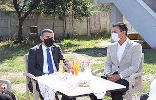 Vali Atay, gazilerle konuk oldu