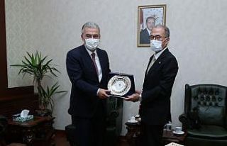 Vali Ayyıldız, Japon büyükelçiyi makamında ağırladı