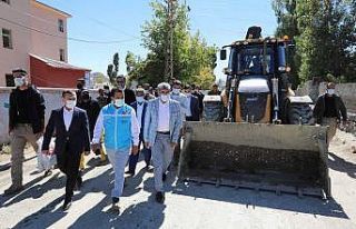 Vali Bilmez, selin etkili olduğu mahalleleri inceledi