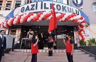 Vali Karadeniz İlköğretim Haftası programına...