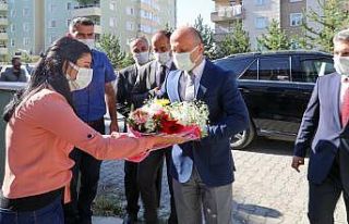 Vali Varol’dan Damızlık Koyun Keçi Yetiştiricileri...