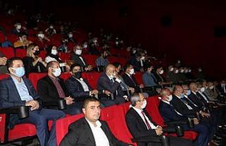 Van Valisi Bilmez, "Akif" filmini izledi
