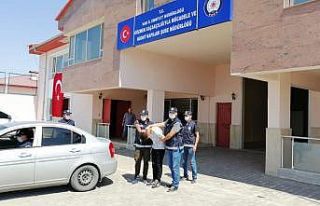 Van’da 36 düzensiz göçmen ve 2 organizatör yakalandı