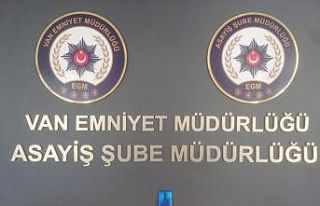 Van’da aranan şahıslara yönelik operasyon