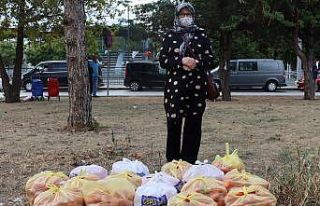 Vatandaşlar kış hazırlıkları için pazara koştu