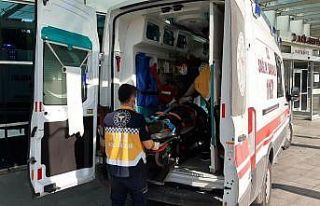 Vücuduna demir çarpan işçi yaralandı