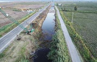 Yağışlar öncesi derelerde çalışmalar sürüyor