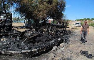 Yanan 5 milyon TL değerindeki 3 tekneden geriye enkaz...