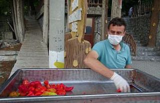 Yardımsever muhtarı mahallesinde herkes seviyor