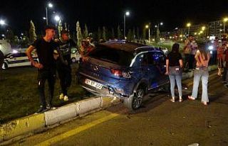 Yaya çarpmamak için yavaşladı, arkadan araç çarpınca...