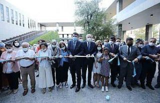 Yaz sanat akademisi dönem sonu resim sergisi açıldı