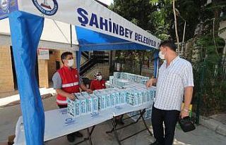 Yeni atanan öğretmenlere hediye sürprizi