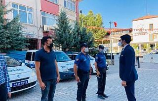 Yeni kaymakamın ilk denetimi asfalt yapılan yol...