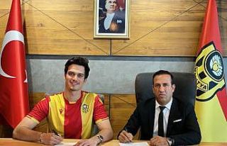 Yeni Malatyaspor, Ahmet Oytun Özdoğan ile 3 yıllık...