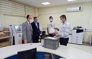 Yeni müdür ölçme değerlendirme merkezinde incelemelerde...