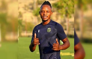 Yeni transfer Walter Bwalya ilk antrenmanına çıktı