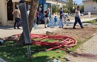Yeraltı elektrik kablosu patladı, bir çocuk yaralandı