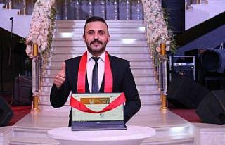 Youtube kanalına kurdeleli açılış