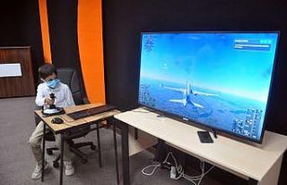 Yüksekovalı öğrencilere ‘pilotluk’ dersi