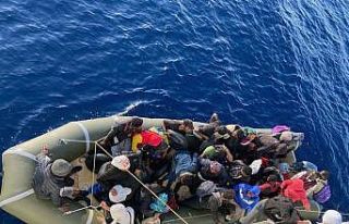 Yunan Sahil Güvenliği ekipleri göçmenleri ölüme...