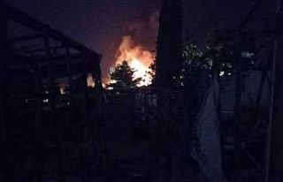 Yunanistan’ın Sisam Adası’ndaki göçmen kampında...