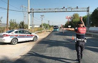 Yunusemre’de jandarmadan dolmuşlarda sivil denetim