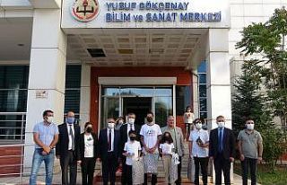 Yusuf Gökçenay Bilim ve Sanat Merkezi ilk meyvelerini...