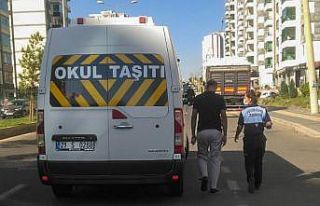 Zabıta ekiplerinden okul servis araçları denetimi