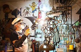 ‘Zamansız Eller’ belgeseli sanatseverlerle buluştu