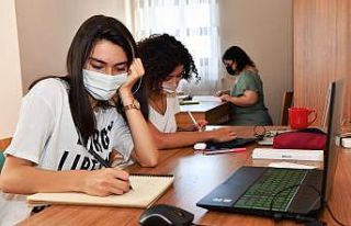 Zübeyde Hanım Kız Yurdu, bu yıl 84 öğrenciye...