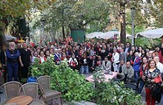 120 bin üyeli Eski Bursalılar Grubu geleneksel toplantıda...