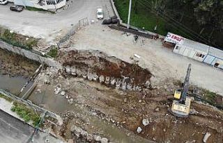 12 mahalleyi birbirine bağlayan köprü yeniden ayağa...