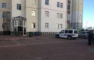 12 yaşındaki genç, 11. kattan düşerek hayatını...