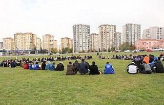 200 genç kitap okuma etkinliğinde buluştu