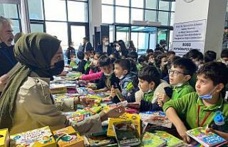 500 bin kitap bu fuarda kitapseverlerle buluşuyor