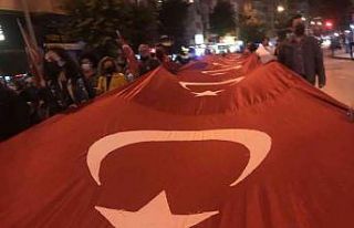 500 metrelik bayrakla cumhuriyet yürüyüşü