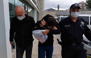 7 hırsızlıktan aranan şahıs börekçide kahvaltı...