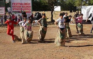 7 Renk Tek Yürek Festivali’nde doğada kamp keyfi