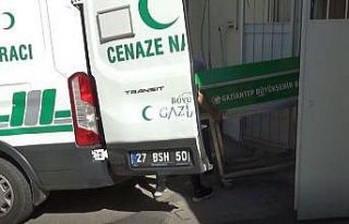 8 yaşındaki çocuk banyoda elektrik akımına kapılarak...