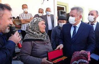 Adana’da orman yangınında yanan cami yeniden ibadete...