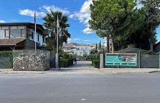 Adana’da sulama kanallarından çıkarılan çöpler...