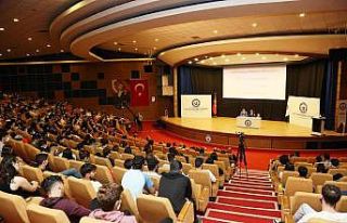 ADÜ Rektörü Spor Bilimleri öğrencileri ile bir...