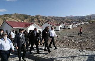 AFAD Başkanı Sezer Elazığ’da afet konutlarını...