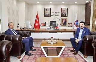 Ağrı Milli Eğitim Müdürü Kökrek, Belediye Başkanı...